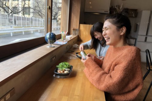 MITSUWAYA staff Mako's Journal